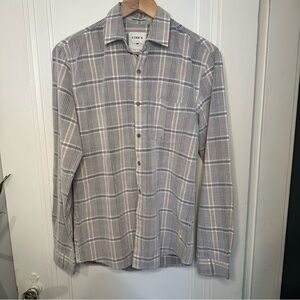 Gray Casual Button Down Shirt with Plaid Design